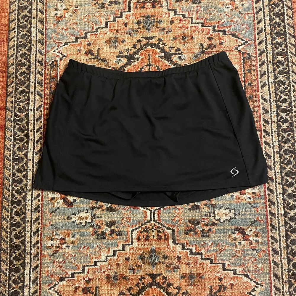 small black mini skort